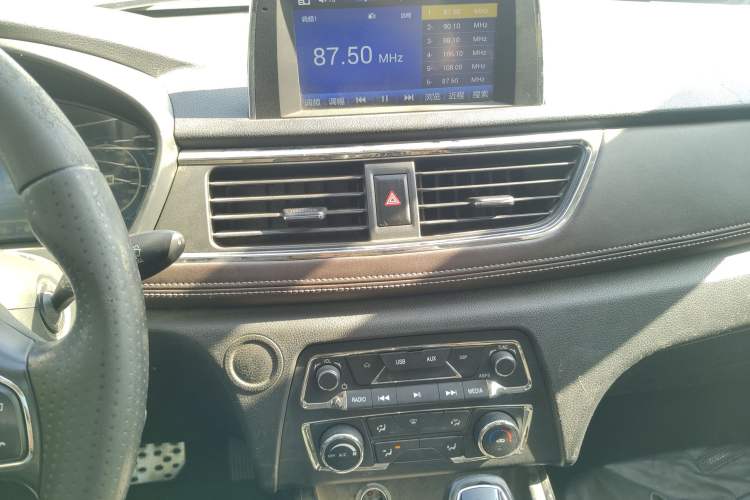 Used Dongfeng Fengon 370 2018 S370 1.5L CVT Luxury 7-Seater