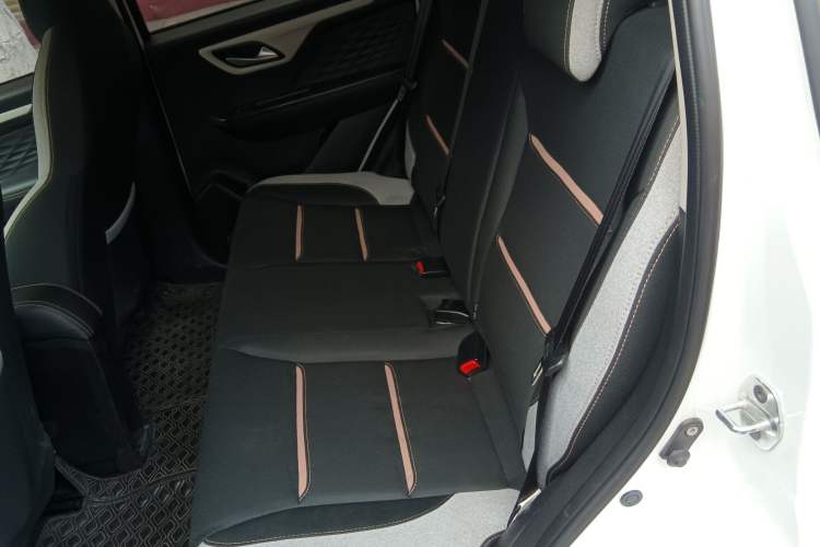 Used SOL E10X 2021 302 km Range Fashion Edition 30.2 kWh