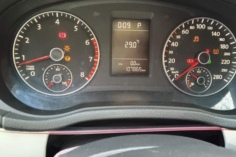 Used Volkswagen Passat 2013 1.8TSI DSG Prestige Edition Instrument Cluster