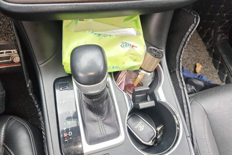 Used Toyota Highlander 2017 2.0T Four-Wheel Drive Luxury Edition 7 Seats Gear Lever