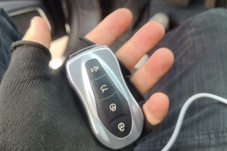 Used Geely Auto Emgrand X7 Sport 2020 1.8TD DCT Smart Connect PRO Vehicle Key