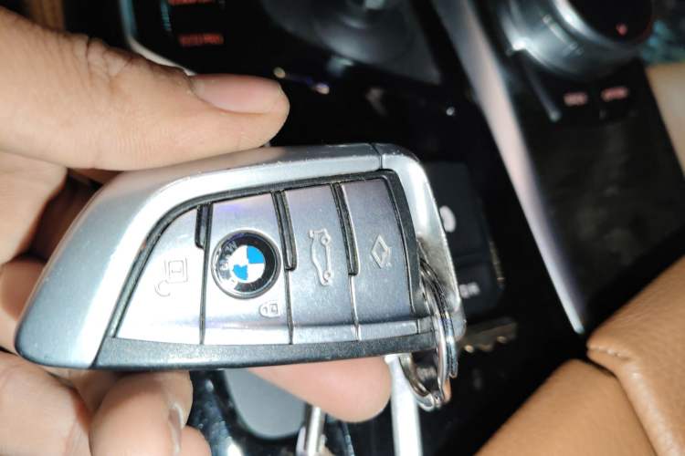 Used BMW 5 Series 2019 530Li Leading Model M Sport Package
