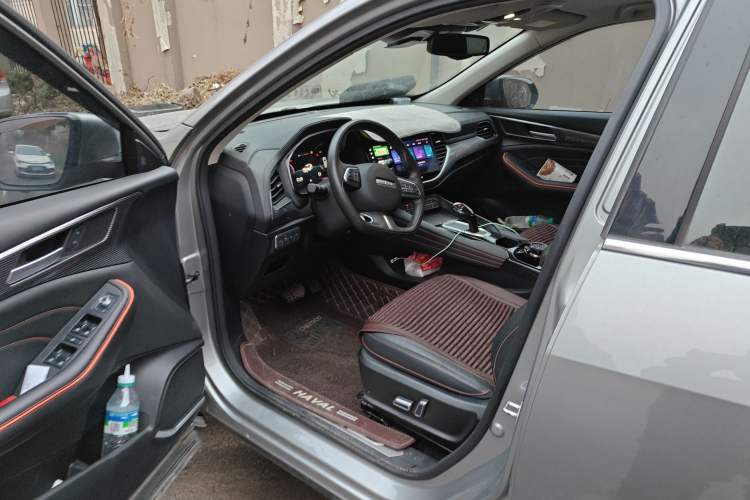 Used Haval F7 2021 2.0T All-Wheel Drive iJoy
