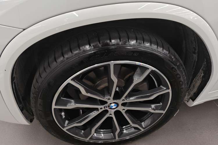 Used BMW X3 2023 xDrive30i Leading Model M Night Edition Package Left Front Wheel Hub