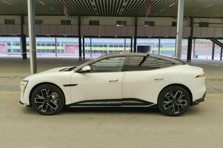 Used Avatr 06 2025 Ultra Pure Electric Edition