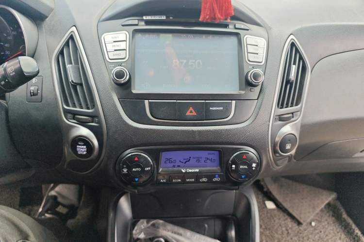 Used Hyundai ix35 2013 2.0L Automatic Two-Wheel Drive Smart GLS China IV Standard Audio And AC Panel