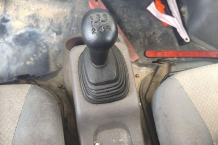 Used CHANGAN KUAYUE V3 2017 1.2L Box-Type Truck DK12-10