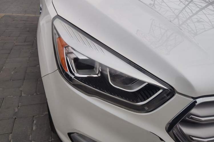 Used Ford Kuga 2017 EcoBoost 180 Two-Wheel-Drive Luxury Wing Edition