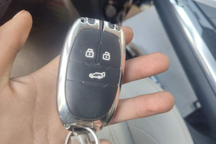 Used SAIC MAXUS G20 2021 PLUS 2.0T Gasoline Automatic Executive Edition