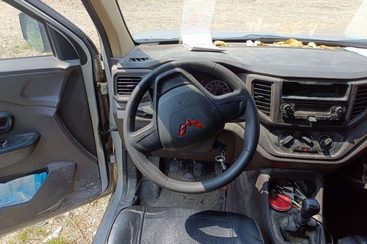 Used Wuling Hongguang V 2022 1.5L Jingqu Edition Electric-Assist LAR
