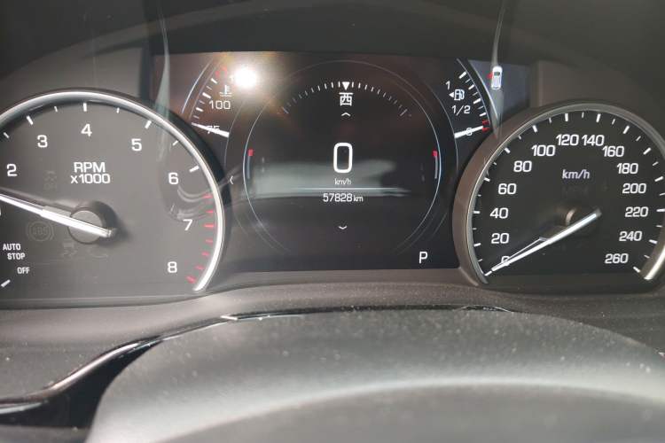 Used Cadillac XT5 2018 25T Luxury Model