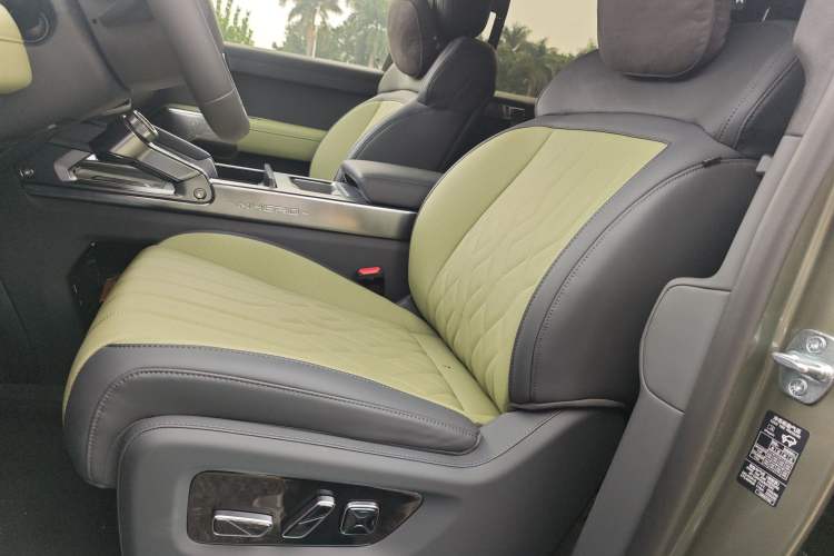 Used Brave warrior M817 2025 Model, Max+ Left Front Seat