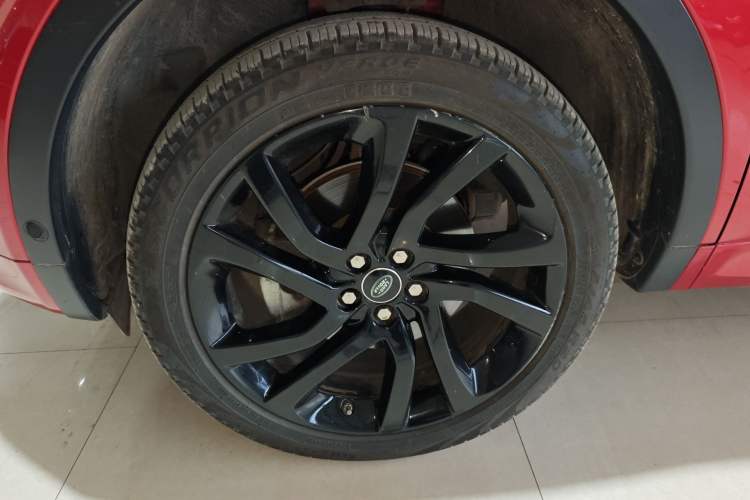 Used Land Rover Discovery Sport 2019 240 PS SE Dynamic Version China V Standard Left Front Wheel Hub