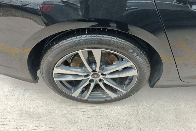 Used Audi A6L 2022 40 TFSI Luxury Dynamic Model Right Rear Wheel Hub