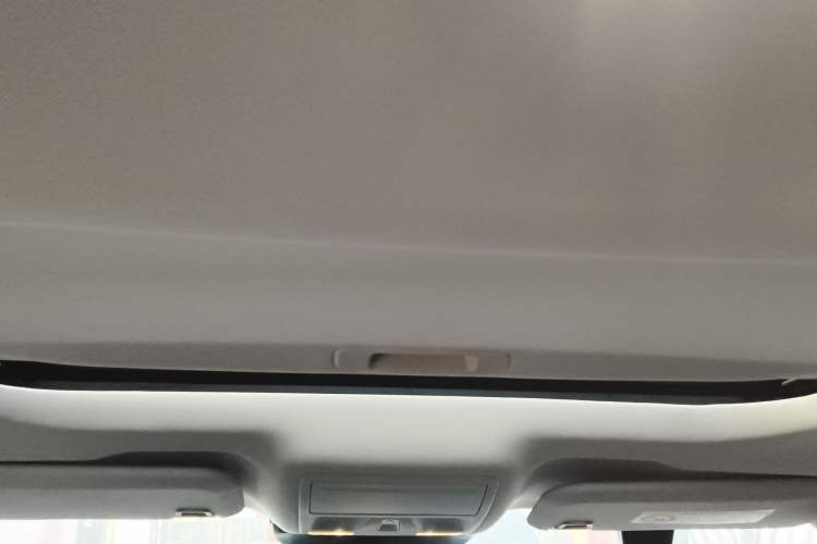 Used Ford Mondeo 2023 EcoBoost 245 Luxury Model Headliner