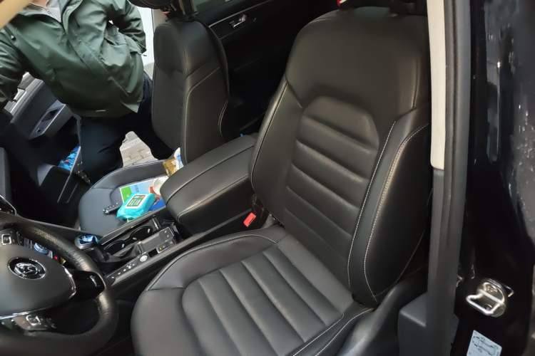 Used Volkswagen Teramont 2020 330TSI Two-Wheel-Drive Luxury Edition China VI Standard
