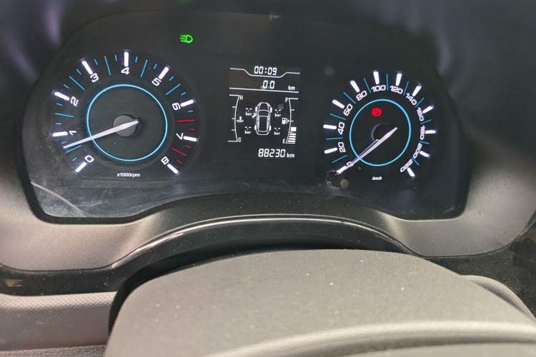 Used Chery Tiggo 3 2016 1.6L Manual ZhiShang Edition Odometer Close Up