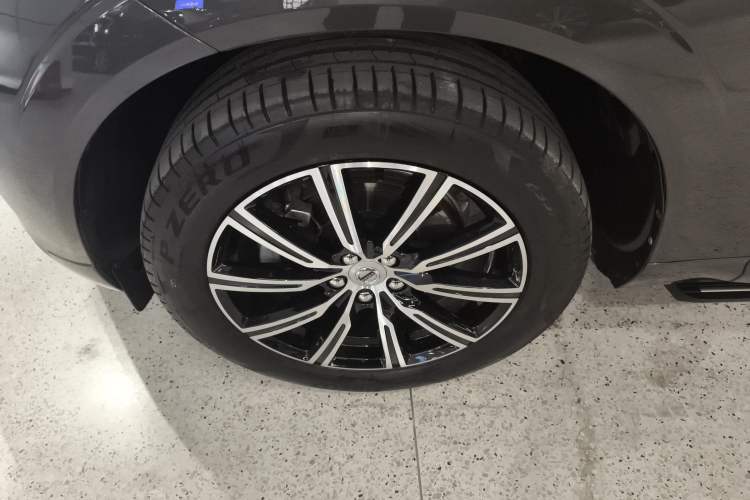 Used Volvo XC60 2018 T5 4x4 Zhiya Luxury Edition
