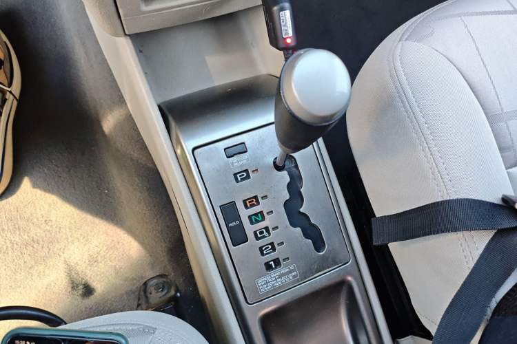 Used Chevrolet Lova 2010 1.4 AT Fashion Edition
