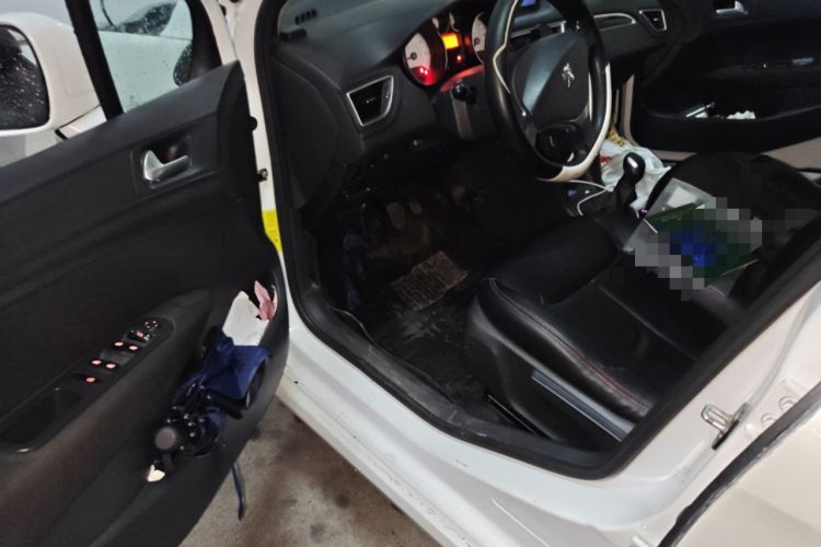 Used Peugeot 308 2013 1.6L Manual YouShang Model Driver Seat