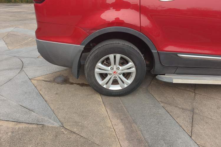 Used HYOSOW S3 2014 1.5L Luxury Version China IV Emission Standard
