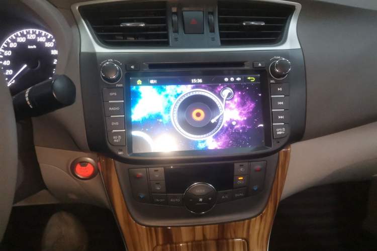 Used Nissan Sylphy 2014 1.6XV CVT Deluxe Edition Audio And AC Panel