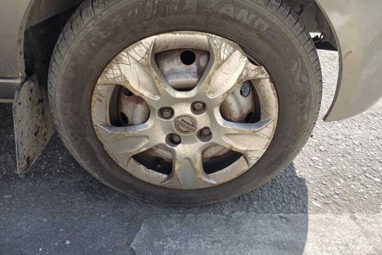 Used Jinbei Hiace X30 2021 1.5L Comfort Model Base Version (No Air Conditioning) Van China VI Standard SWC15M Right Front Wheel Hub