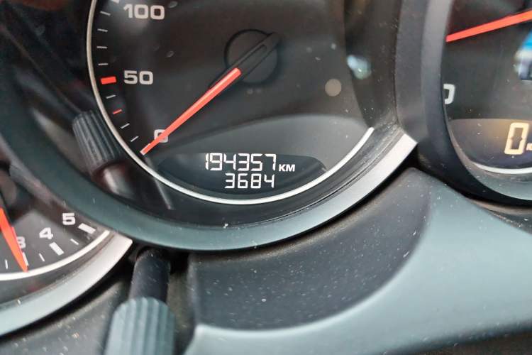 Used Porsche Cayenne 2014 Cayenne Platinum Edition 3.0T