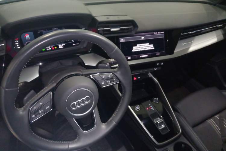 Used Audi A3 2021 Sportback 35 TFSI Fashionable Sports Model
