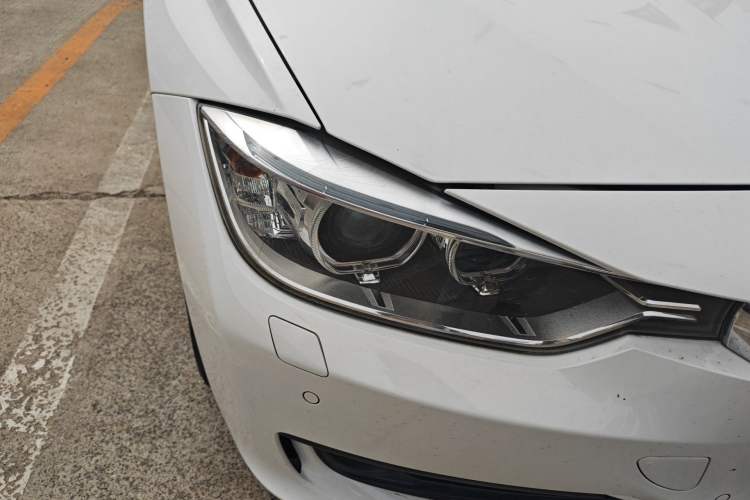 Used BMW 3 Series 2015 320i Fashion Model
