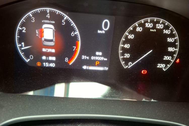 Used Honda CR-V 2023 240TURBO Two-Wheel Drive Active Version 5 Seats Odometer Close Up