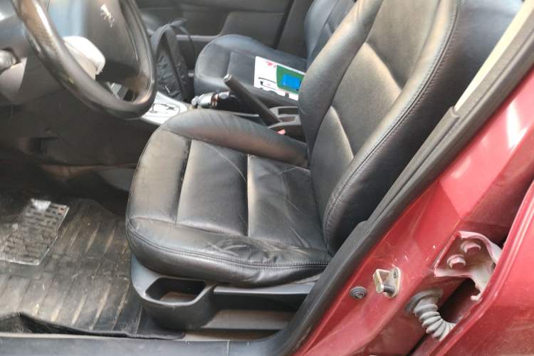 Used Peugeot 307 2012 Hatchback 1.6L Automatic Comfort Edition