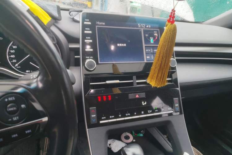 Used Toyota Avalon 2019 Dual-Engine 2.5L Luxury Edition China VI Standard
