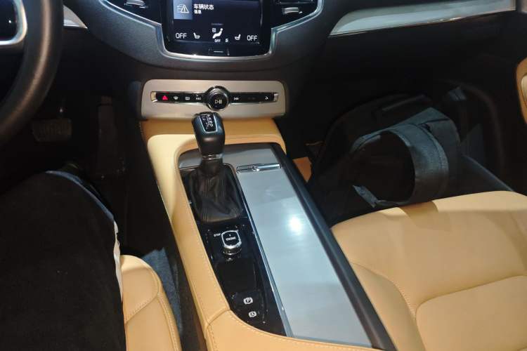 Used Volvo XC90 2016 T5 Zhiyi Edition 7-Seater