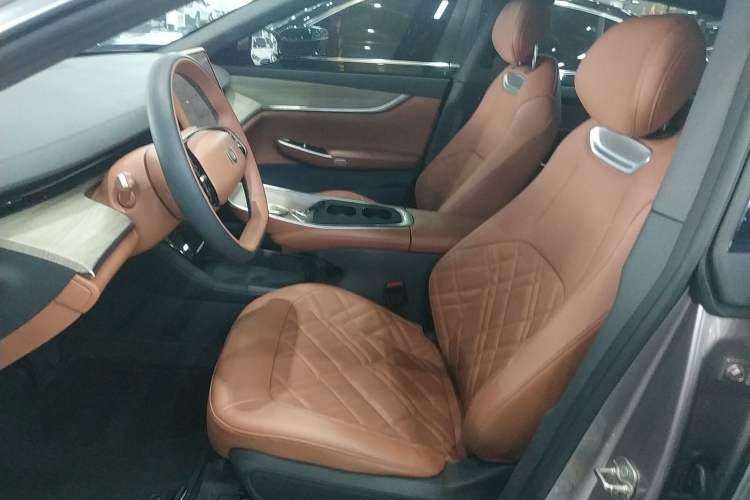 Used CHANGAN NEVO A07 2024 All-Electric "True Fragrant" Edition 515 Elite Model
