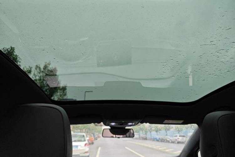 Used Volkswagen ID.4 CROZZ 2022 Long-Range PURE+ Edition
