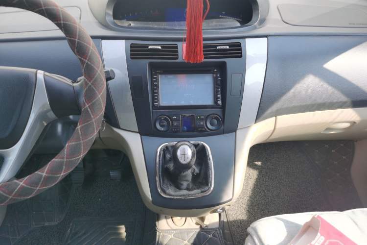 Used FORTHING Joyear SUV 2012 1.6L Luxury Model
