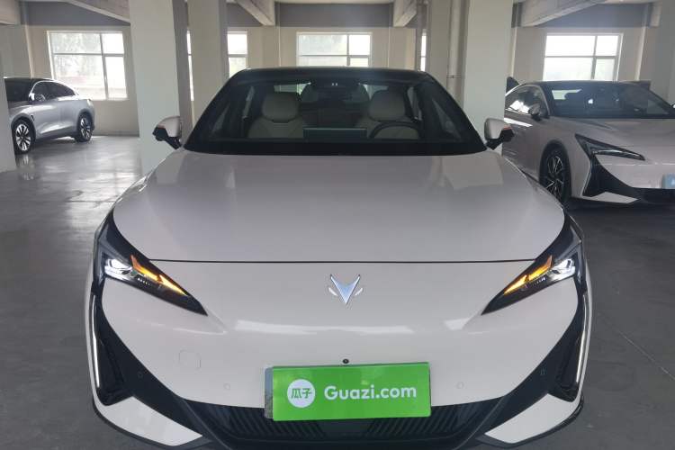 Used ARCFOX Alpha S5 2024 650ULTRA 390kW Front