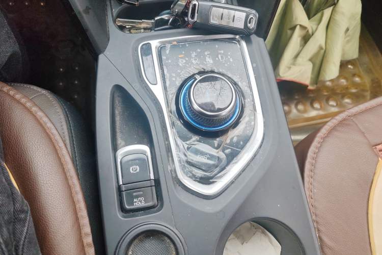 Used GAC Group Qizhi PHEV 2018 1.5L Smart Connect Luxury Edition Gear Lever