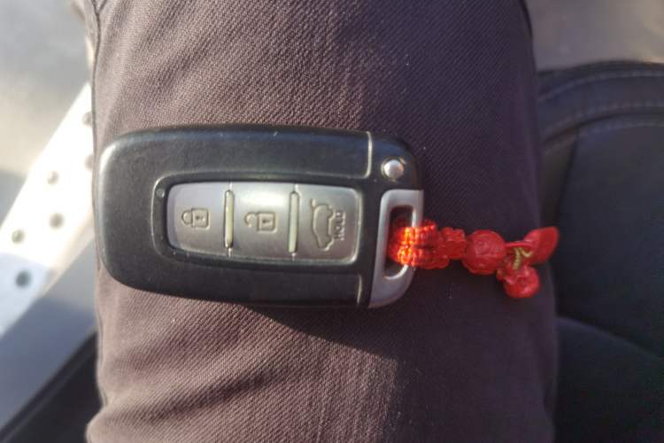 Used Kia Sportage R 2011 2.0L Automatic Two-Wheel Drive GLS