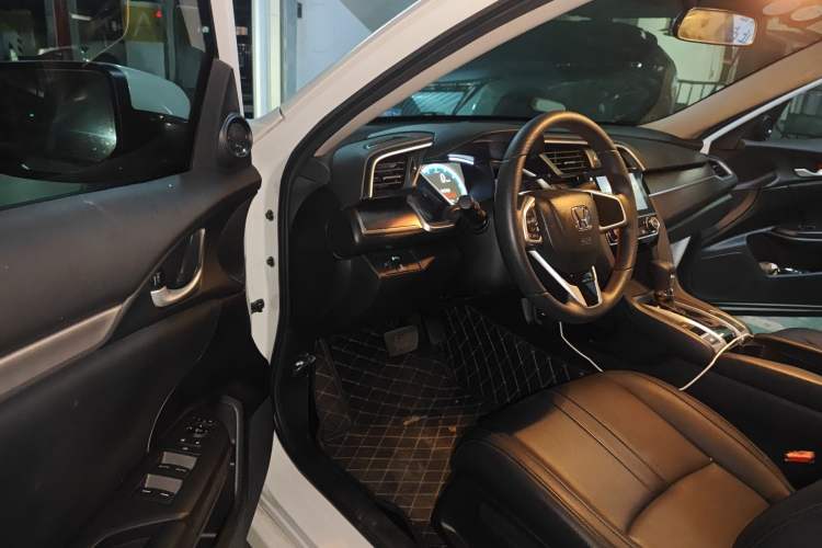 Used Honda Civic 2016 220TURBO CVT Luxury Edition