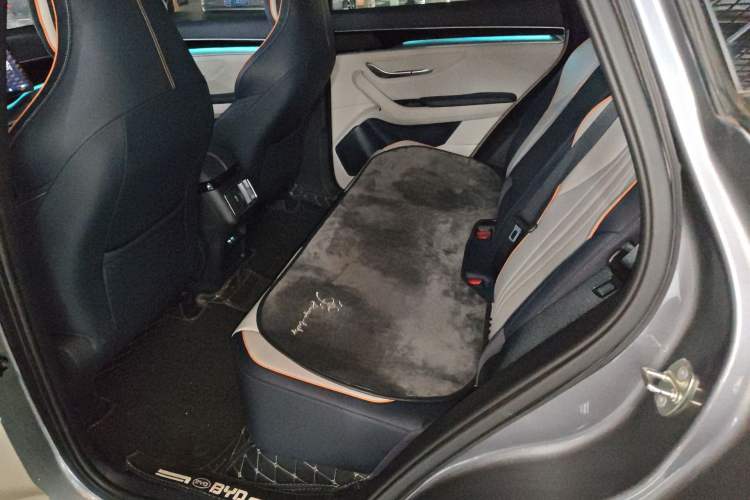 Used BYD Song PLUS New Energy 2021 DM-i 110KM Flagship Model Left Rear Seat