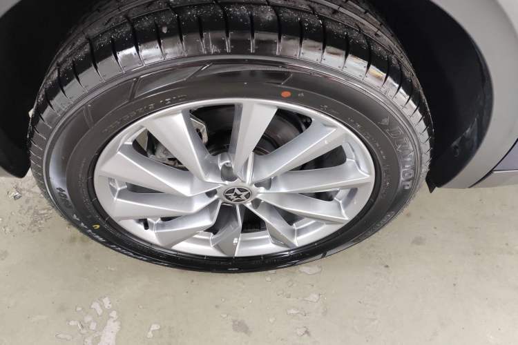 Used Venucia Star 2023 260T Starful Achievement Edition Pro