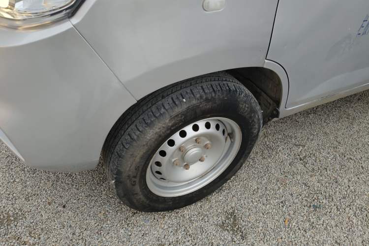 Used Wuling Rongguang New Truck 2019 1.5L Double-Cab China VI L3C
