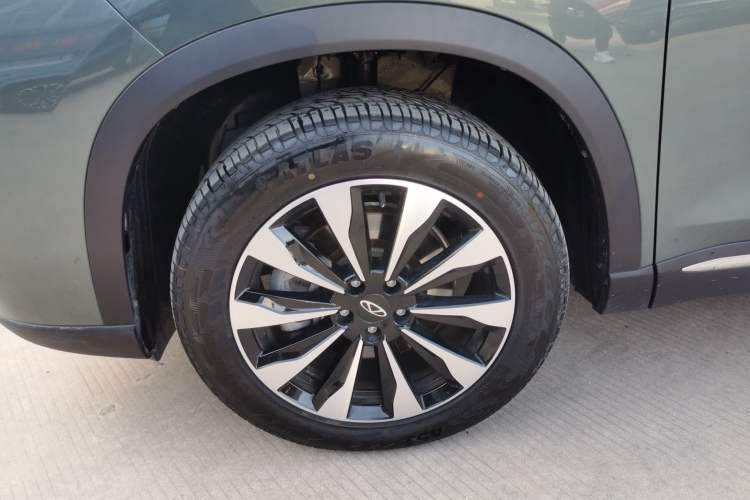 Used Chery Tiggo 8 PLUS 2025 290TGDI DCT Prestige 5-Seater