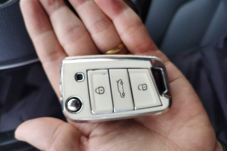 Used Volkswagen Golf 2014 1.4TSI Automatic Luxury Model Vehicle Key