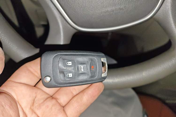 Used Buick GL8 2013 2.4L CT Luxury Business Comfort Edition Vehicle Key