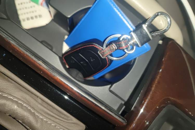 Used Cadillac XTS 2016 28T Tech Edition Vehicle Key