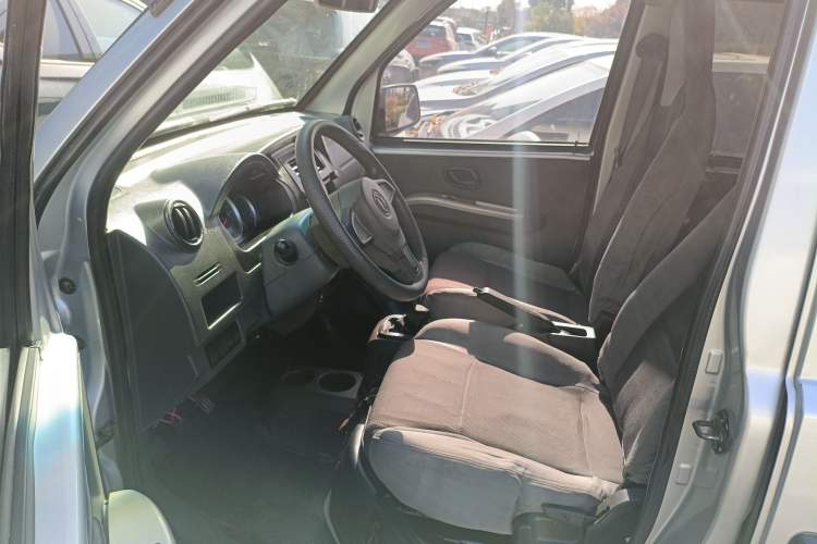 Used Dongfeng Xiaokang K07S 2016 1.2L Standard Edition DK12-10
