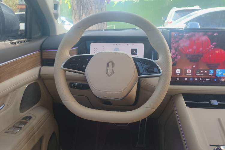 Used Hima AITO M7 2024 1.5T Rear-Drive Plus Version 6 Seats